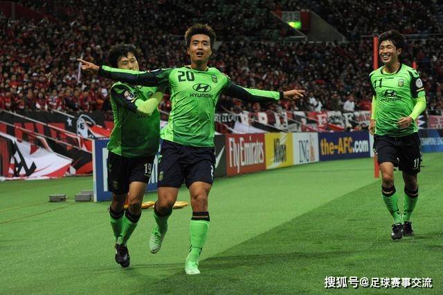李鹏总理的儿媳显现风范，容貌秀丽背后有历史荣光